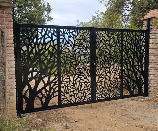 Portón ornamental